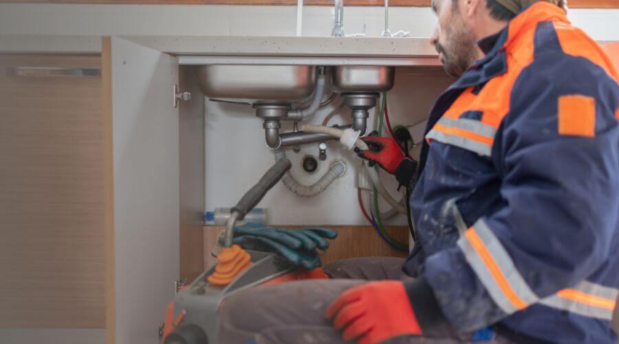 Professional slab leak plumber services in Johannesburg, CA